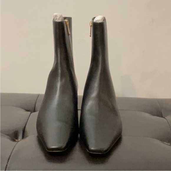 NWOT MICHAEL Michael Kors Black Kitten Heel Ankle Boots - Picture 5 of 6